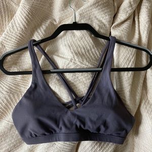 Lululemon sports bra